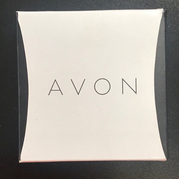 NWT Avon Cascading Baguettes Collar Necklace - Picture 4 of 6